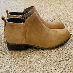 Tom’s Deia Booties